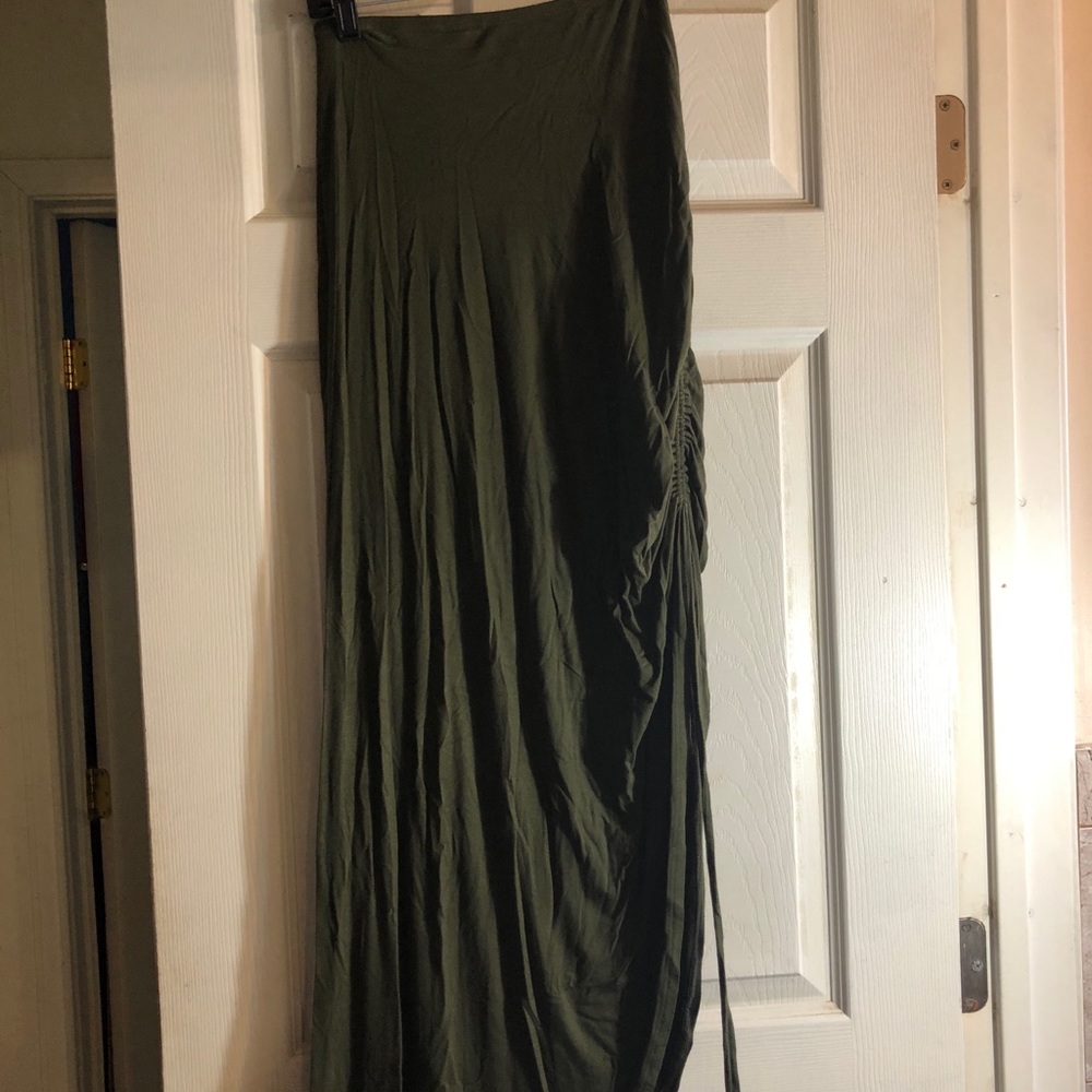 Long Green Skirt w/slit